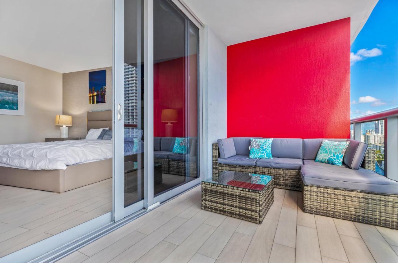 Resort-Style Living With Direct Ocean Views - 3Br Beauty Hallandale Beach Eksteriør bilde
