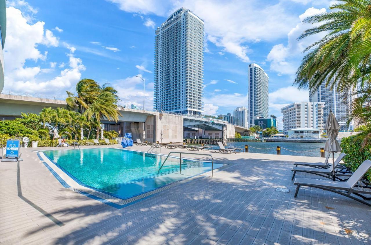 Resort-Style Living With Direct Ocean Views - 3Br Beauty Hallandale Beach Eksteriør bilde