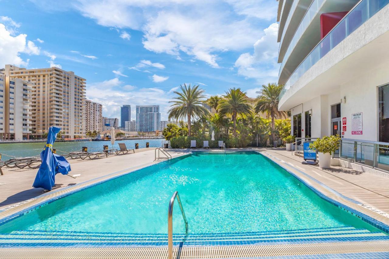 Resort-Style Living With Direct Ocean Views - 3Br Beauty Hallandale Beach Eksteriør bilde