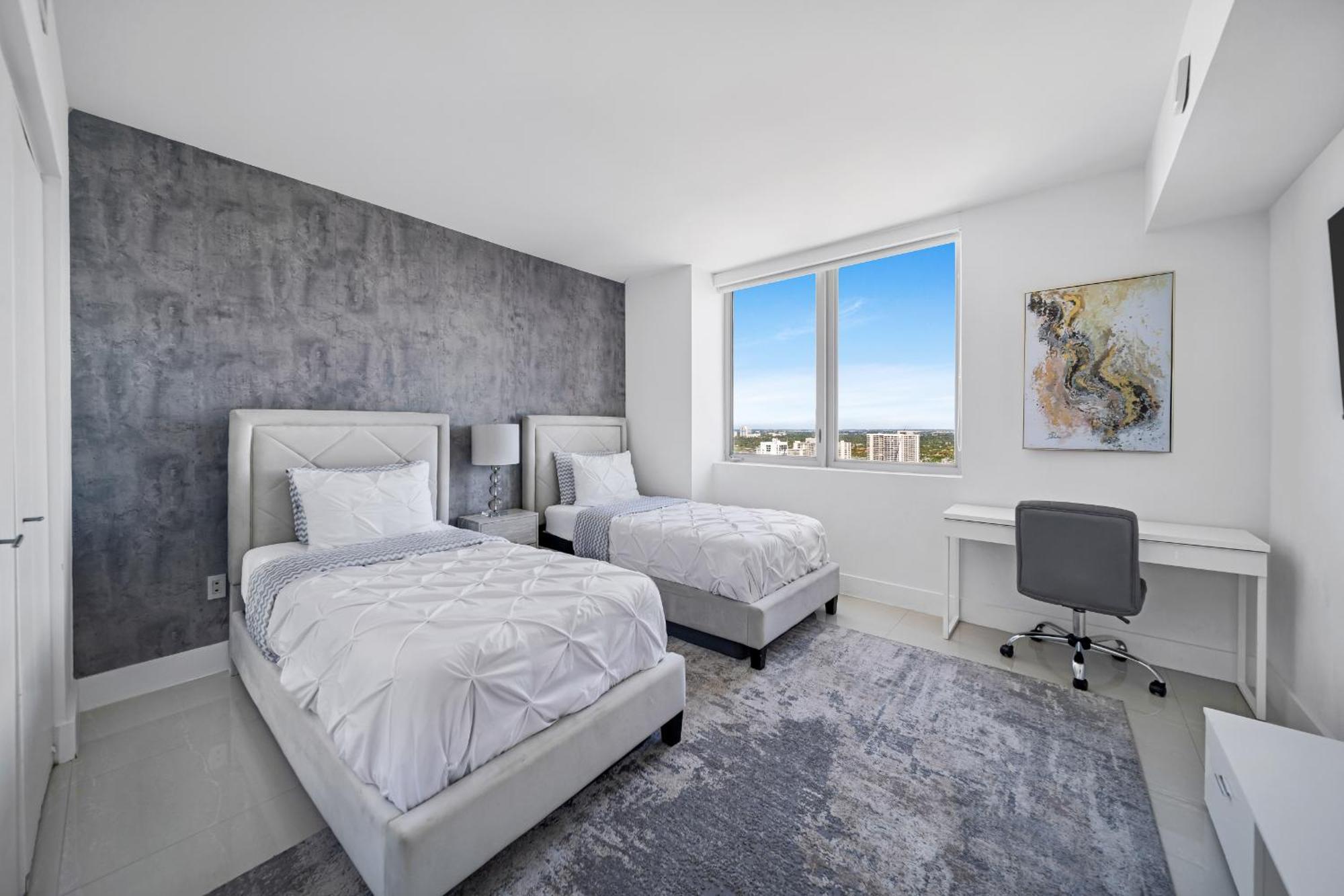 Resort-Style Living With Direct Ocean Views - 3Br Beauty Hallandale Beach Eksteriør bilde