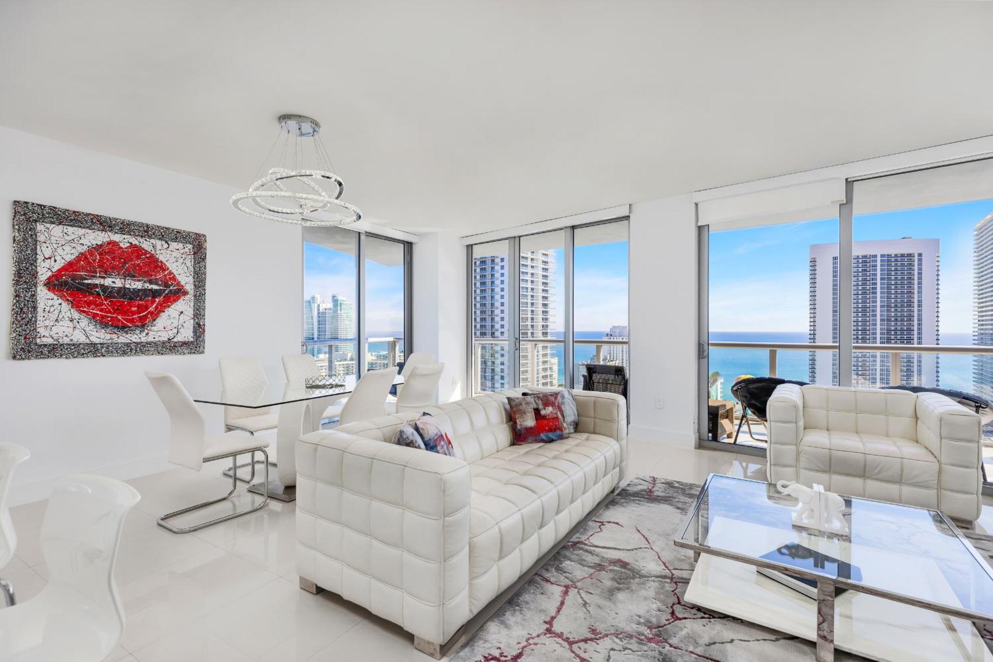 Resort-Style Living With Direct Ocean Views - 3Br Beauty Hallandale Beach Eksteriør bilde