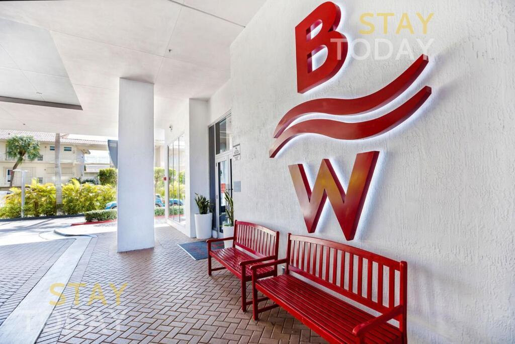 Resort-Style Living With Direct Ocean Views - 3Br Beauty Hallandale Beach Eksteriør bilde