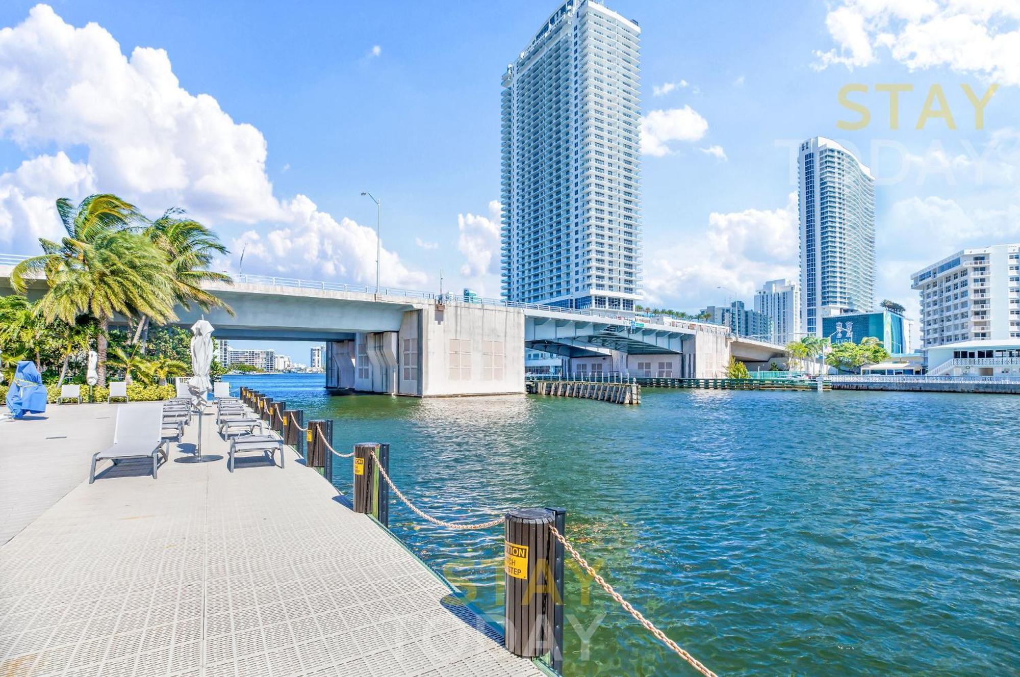 Resort-Style Living With Direct Ocean Views - 3Br Beauty Hallandale Beach Eksteriør bilde
